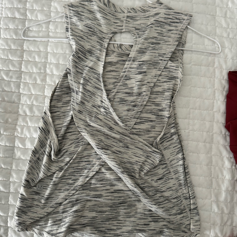RARE Lululemon logo-shaped top size 2